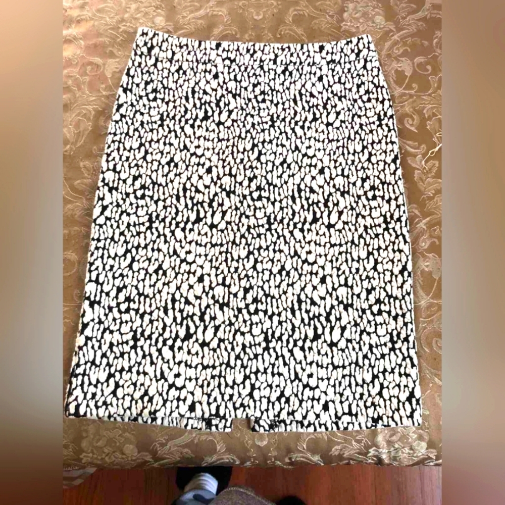 Michael Kors Black And White Pencil Skirt Size S